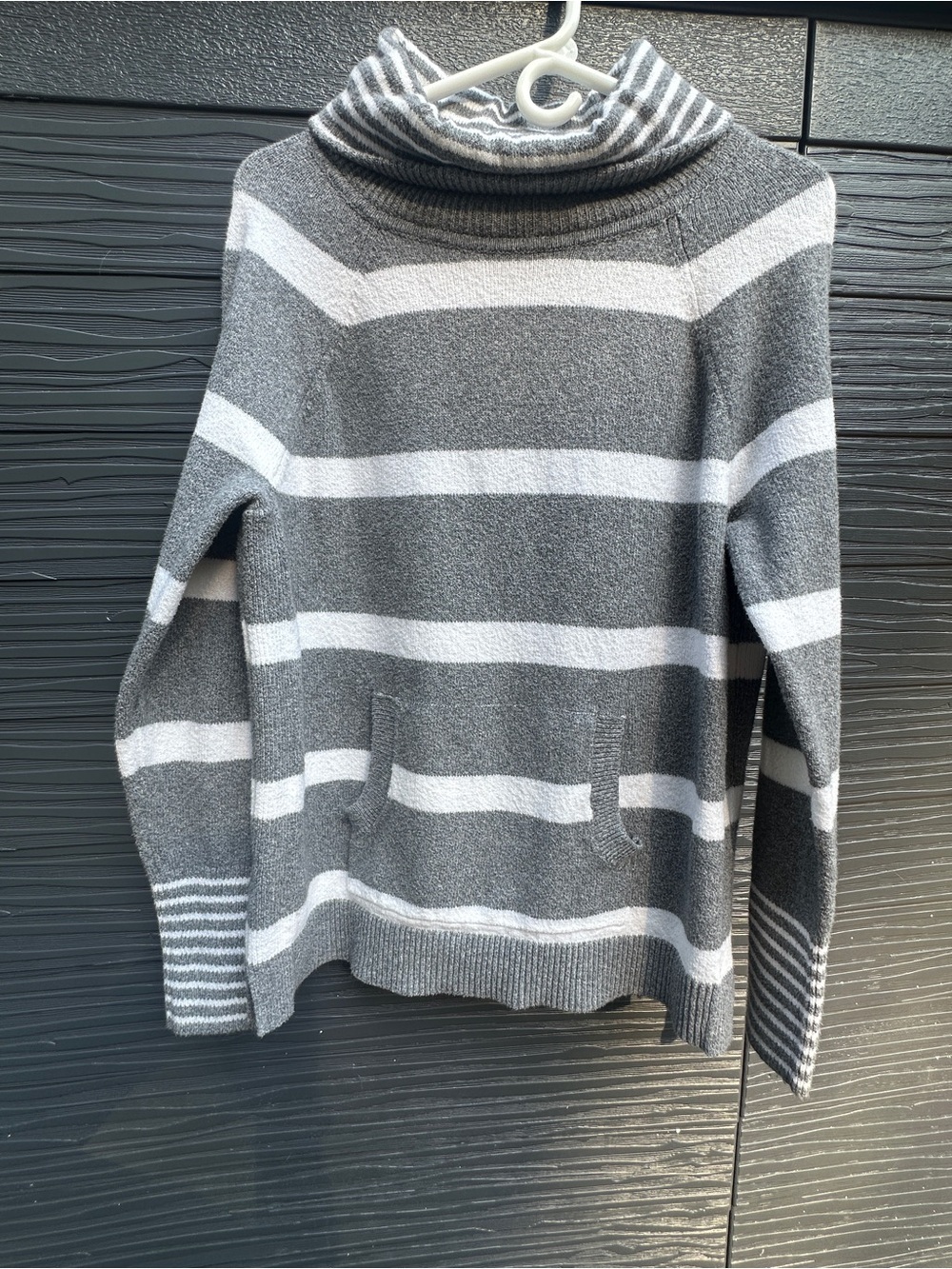 LOFT Gray White Striped Turtleneck Sweater Large Soft Knit Pocket Front